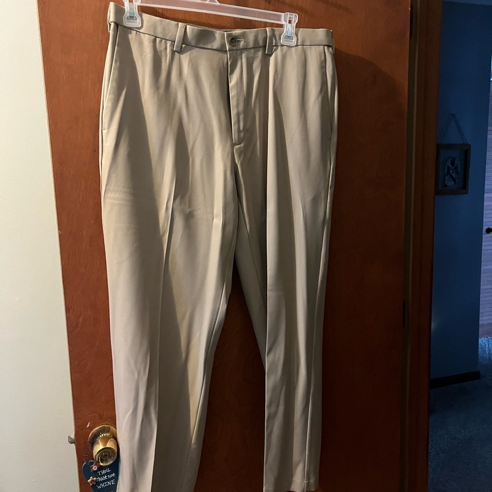 Haggar men’s dress pants
